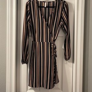 Stripes long sleeve wrap skater dress.